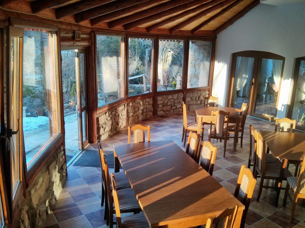 Zbojna Debra Bed & Breakfast Golejow Exterior photo